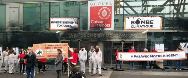 ClimateAlarm - Cop 24 : Attac France "redécore" la façade de la Caisse des dépôts 09031049a0525a463192fe47cdbb2ad1