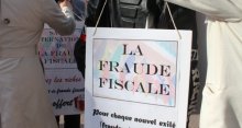 Images de la mobilisation : Attac dénonce le salon de l'évasion fiscale&nbsp;(…)